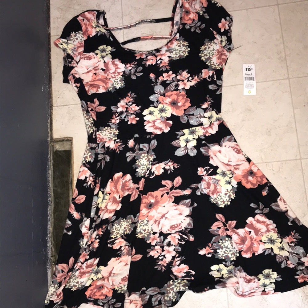 Floral Criss Cross Skater Dress (Bobbie Brooks)